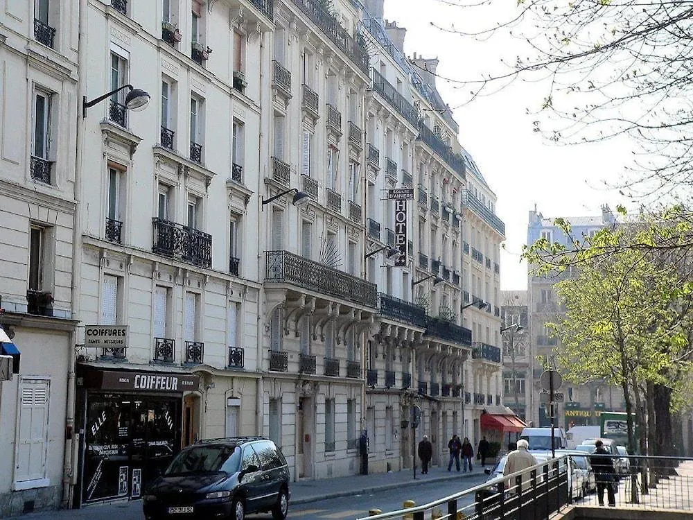 Hotel Du Square D'Anvers Parijs