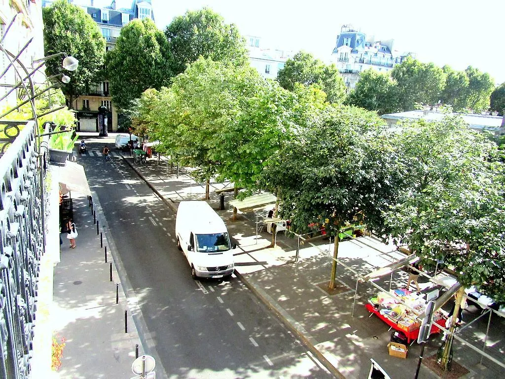 **  ホテル オテル デュ スクワール ダンヴェール パリ フランス