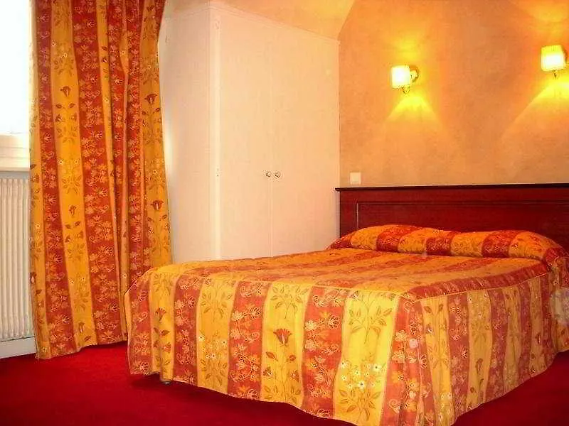 Hotel Du Square D'Anvers Párizs 2*,  Franciaország