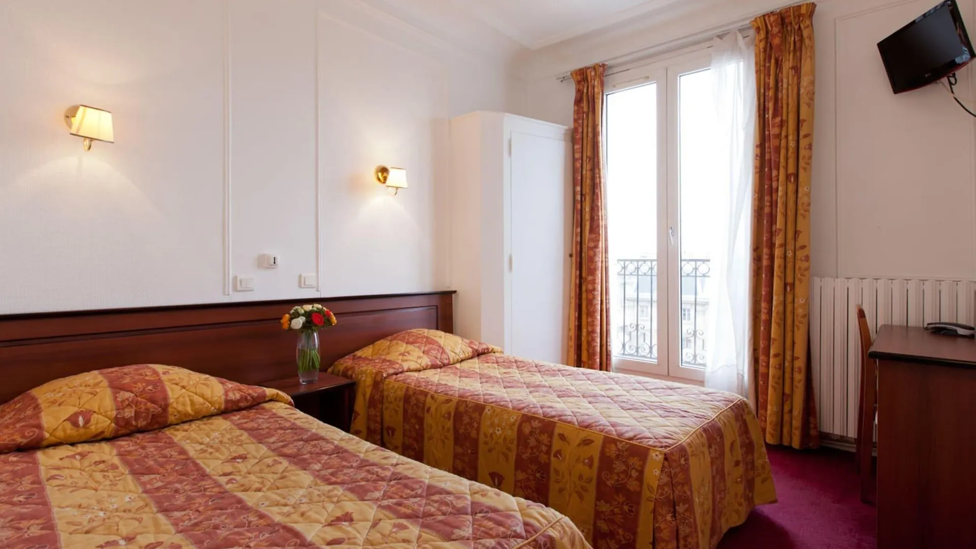 Hotel Du Square D'Anvers Париж