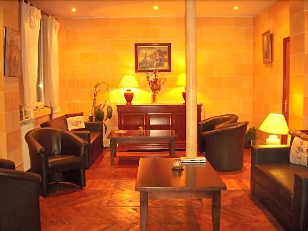 **  Hotel Du Square D'Anvers Париж Франция