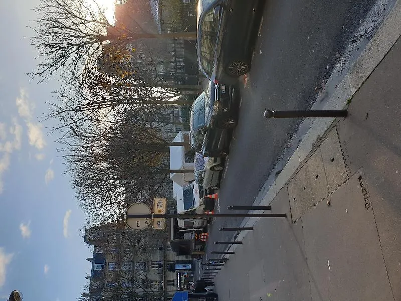 Hotel Du Square D'Anvers Париж