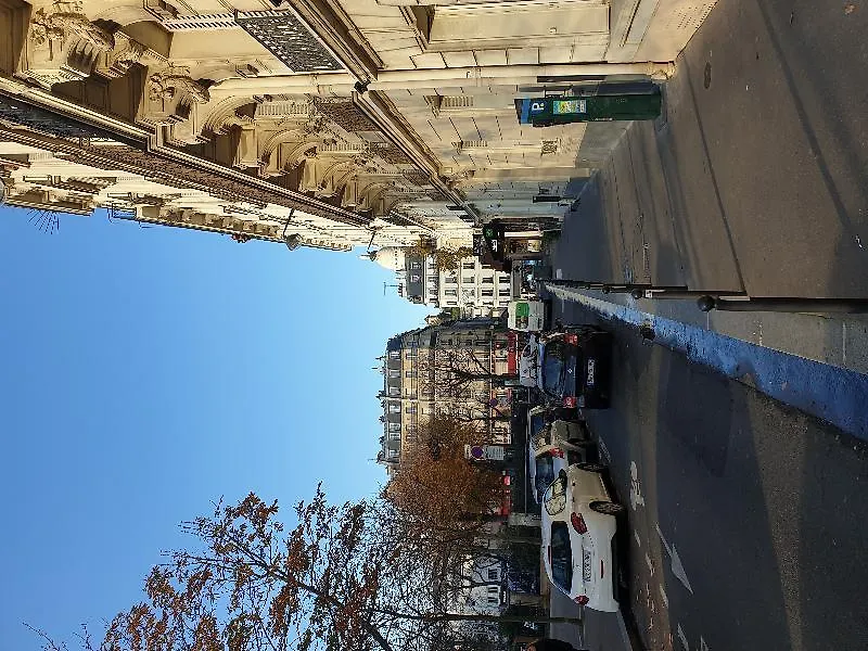 Hotel Du Square D'Anvers Париж